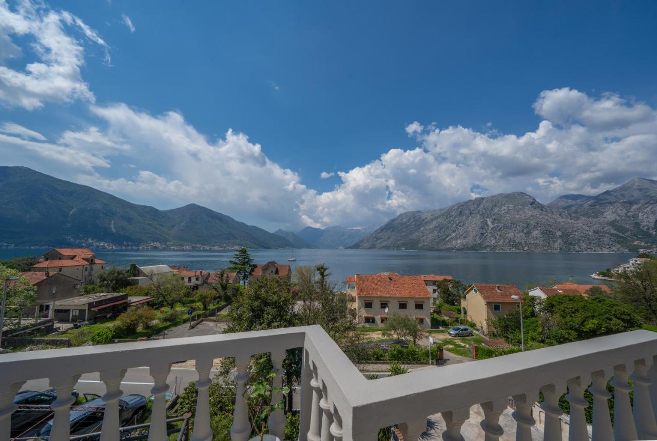 Apartment With Sea View Kotor Exterior photo